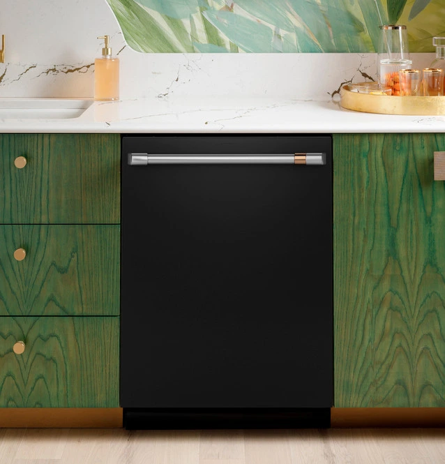 Cafe dishwasher vignette